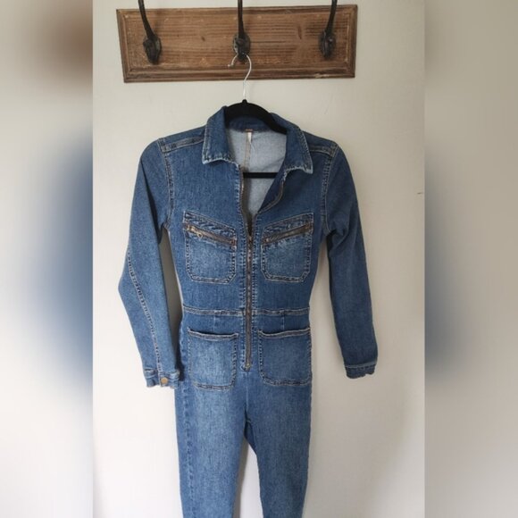 Free People Lennox Zip-Front Denim Jumpsuit XS Excellent Condition - Picture 9 of 16